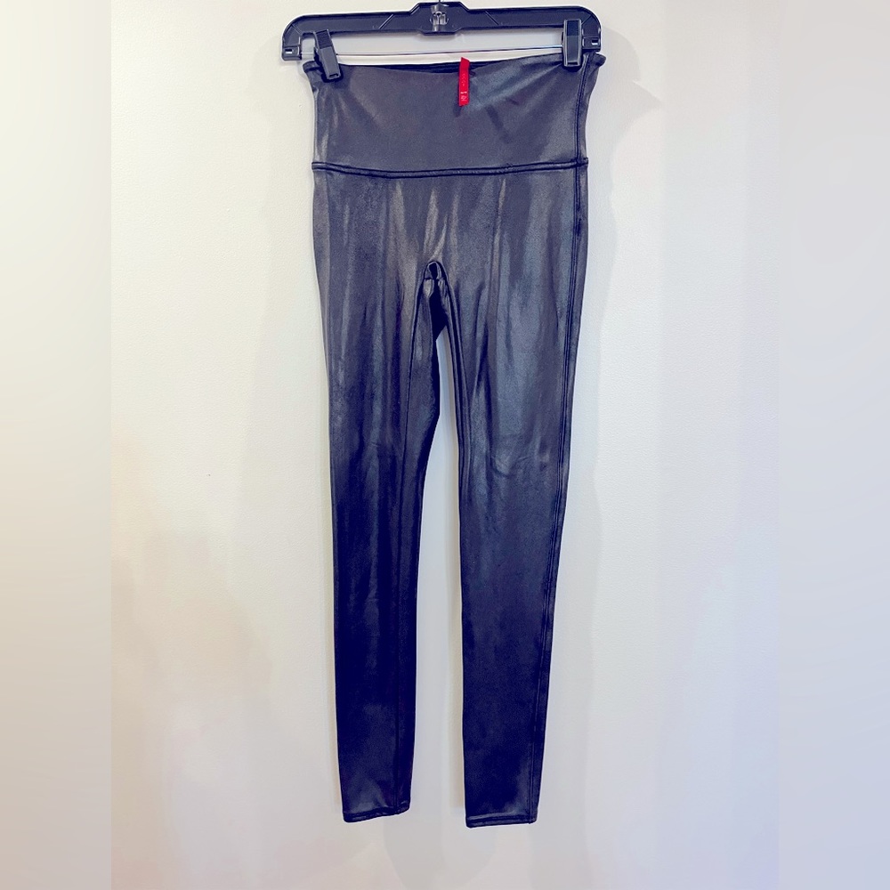 SPANX faux leather legging size medium